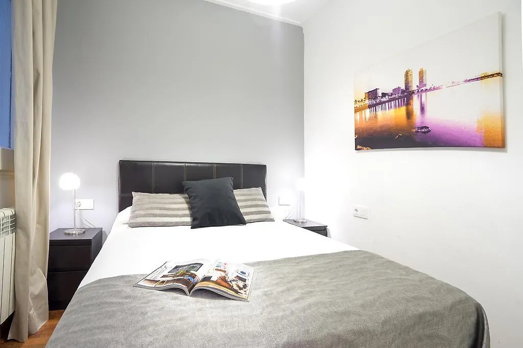Apartment Friendly Rentals Living Comfort Barcelona Spain