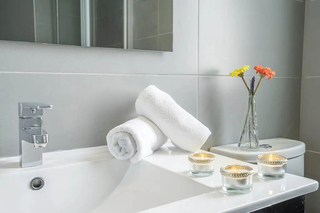 Friendly Rentals Living Comfort Barcelona Apartment