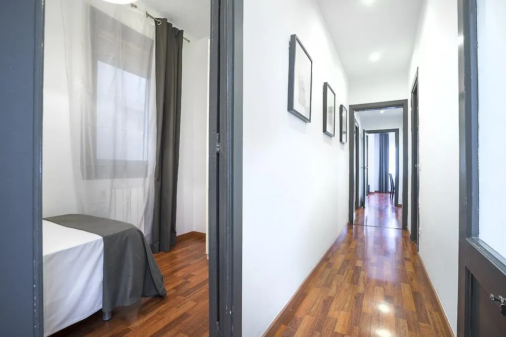 Apartment Friendly Rentals Living Comfort Barcelona Spain