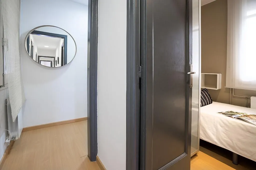 Friendly Rentals Living Comfort Barcelona Apartment