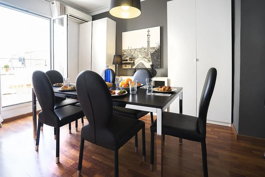 Friendly Rentals Living Comfort Barcelona Apartment