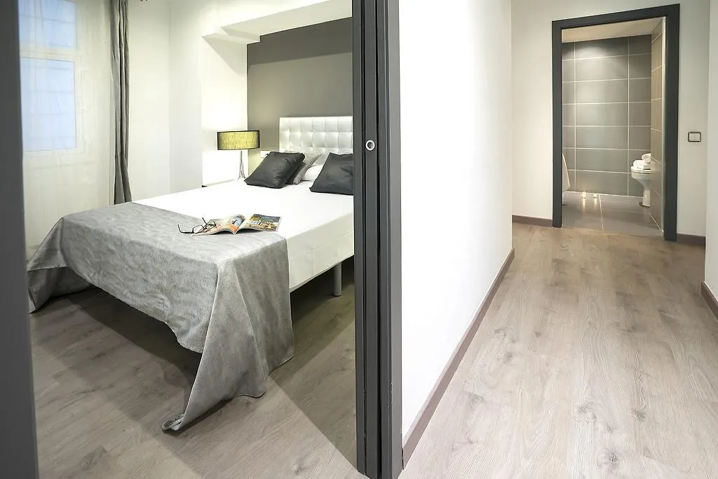 Apartment Friendly Rentals Living Comfort Barcelona Spain
